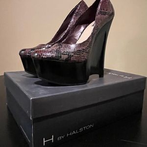 Bakers H by Halston Olivia Wedges